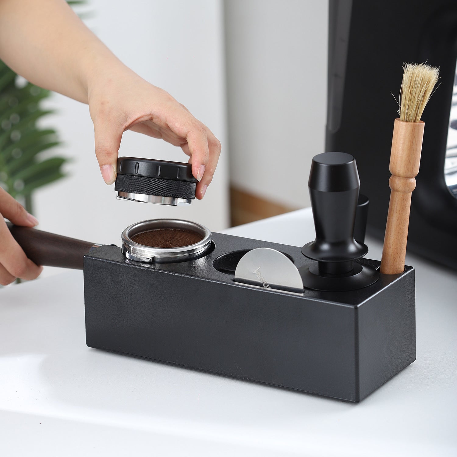 Plinth | Portafilter Stand